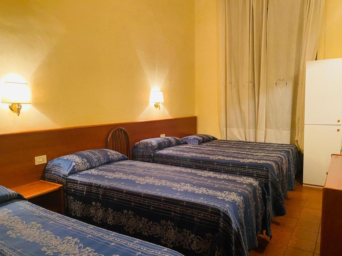 Hotel Ferrari Rome Bagian luar foto
