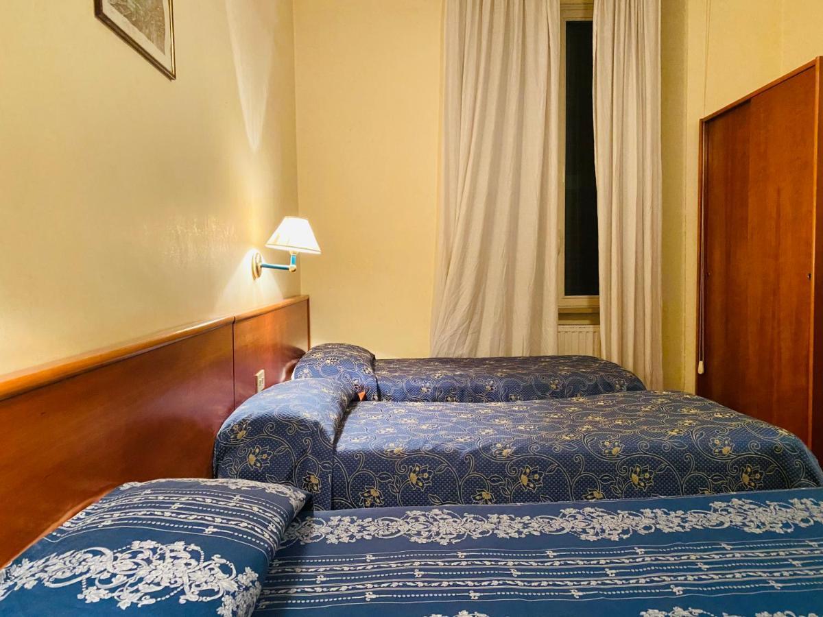 Hotel Ferrari Rome Bagian luar foto