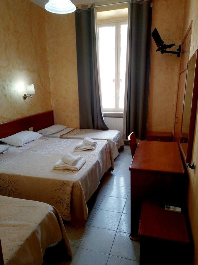 Hotel Ferrari Rome Bagian luar foto