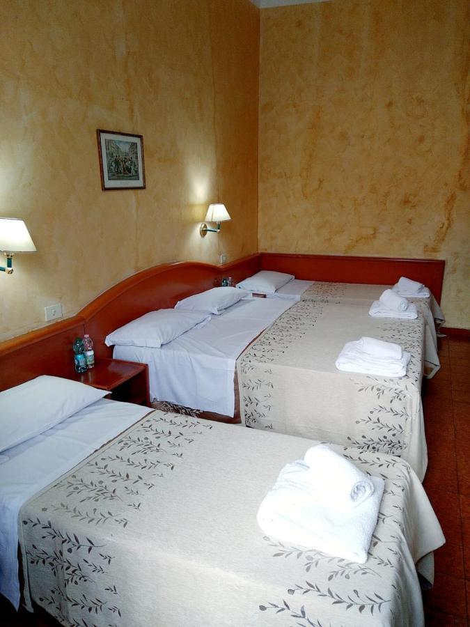 Hotel Ferrari Rome Bagian luar foto